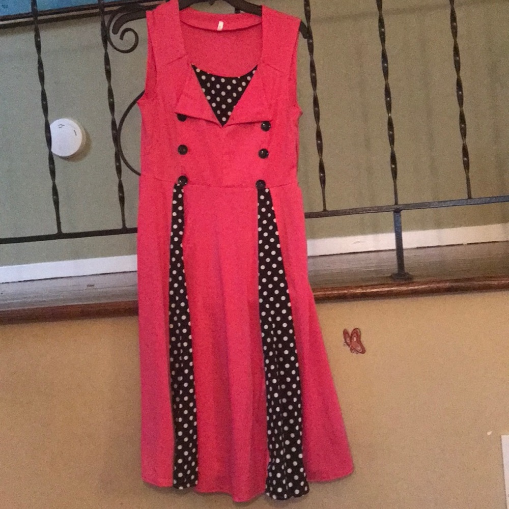 Bright pink retro-style pinup dress w/polka dots!